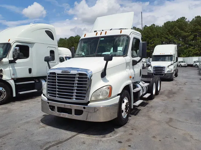 2016 FREIGHTLINER/MERCEDES CASCADIA 125