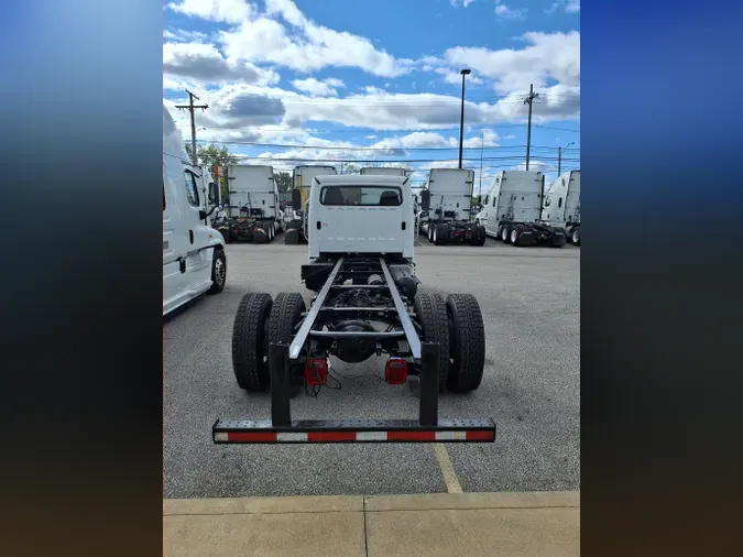 2019 FREIGHTLINER/MERCEDES M2 106