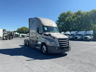 2025 Freightliner Cascadia 126