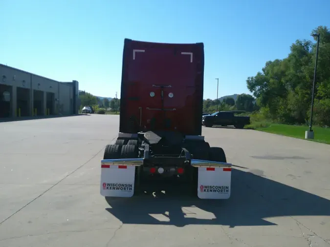 2022 Kenworth T680