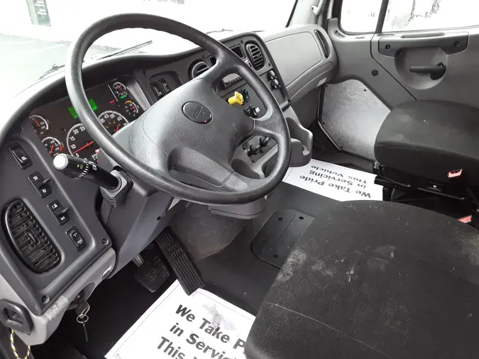 2019 FREIGHTLINER/MERCEDES M2 106