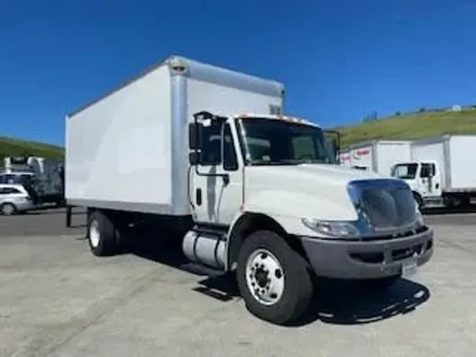 2018 NAVISTAR INTERNATIONAL 4300