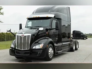 2023 PETERBILT 579