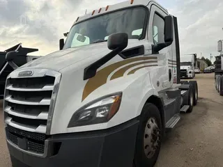2020 FREIGHTLINER CASCADIA 116