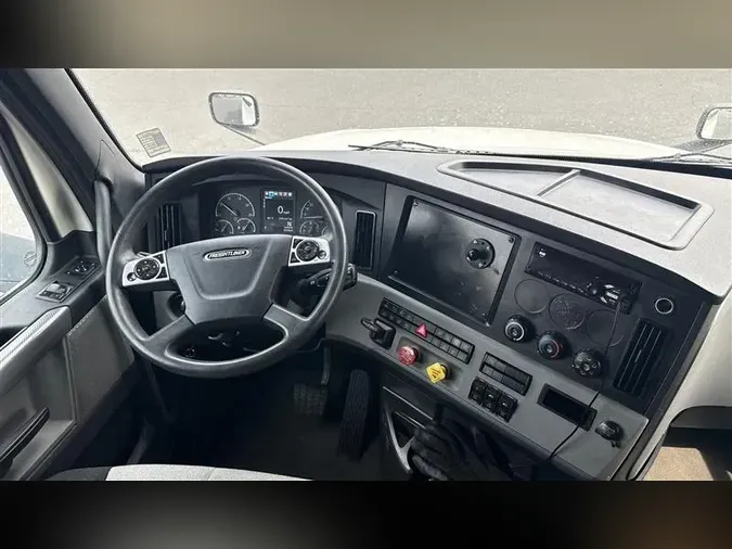 2020 FREIGHTLINER CA126
