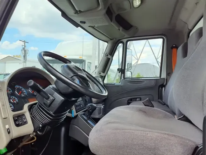 2019 NAVISTAR INTERNATIONAL 4300