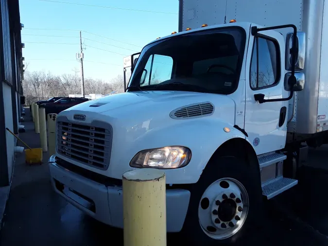 2018 FREIGHTLINER/MERCEDES M2 106