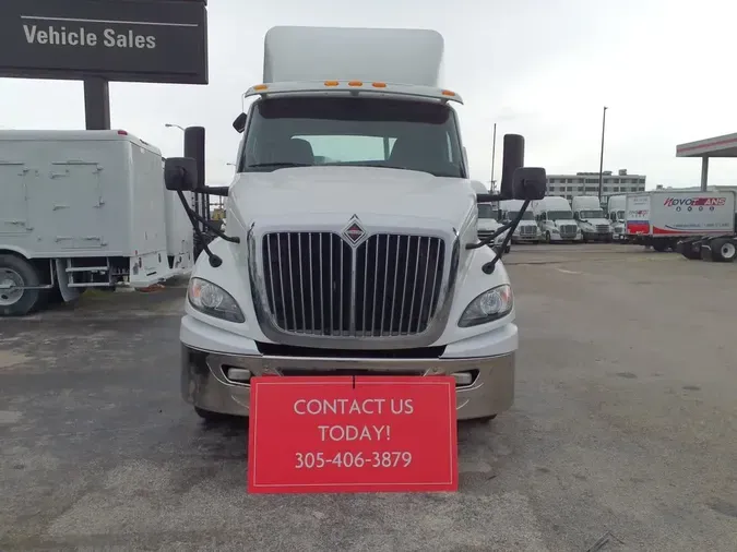 2019 NAVISTAR INTERNATIONAL RH613 DAYCAB S/A