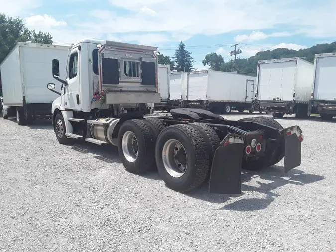 2020 FREIGHTLINER/MERCEDES NEW CASCADIA PX12664