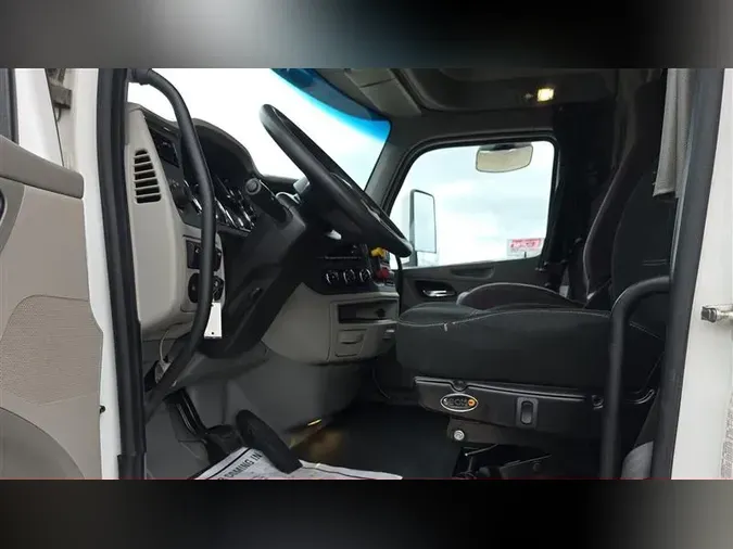 2021 PETERBILT 579