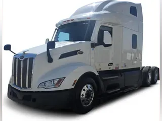 2022 Peterbilt 579