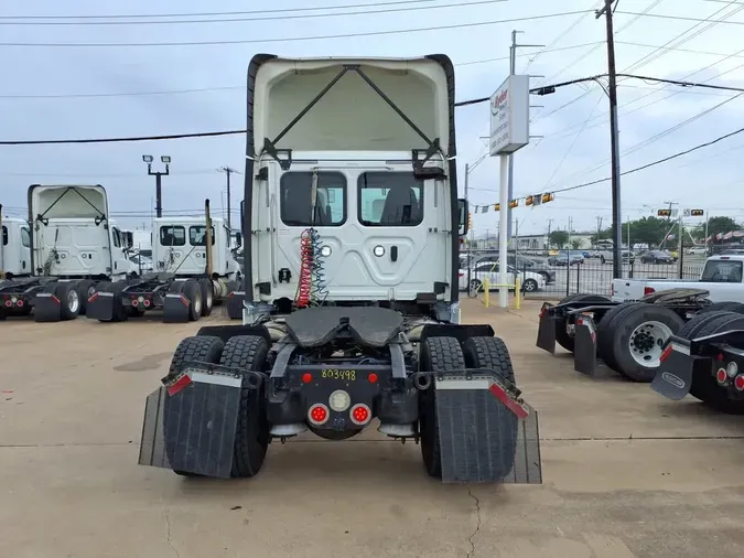 2019 FREIGHTLINER/MERCEDES CASCADIA 11354a9a1e8dbf67ac4947b2a16e8619758
