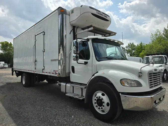 2017 FREIGHTLINER/MERCEDES M2 106