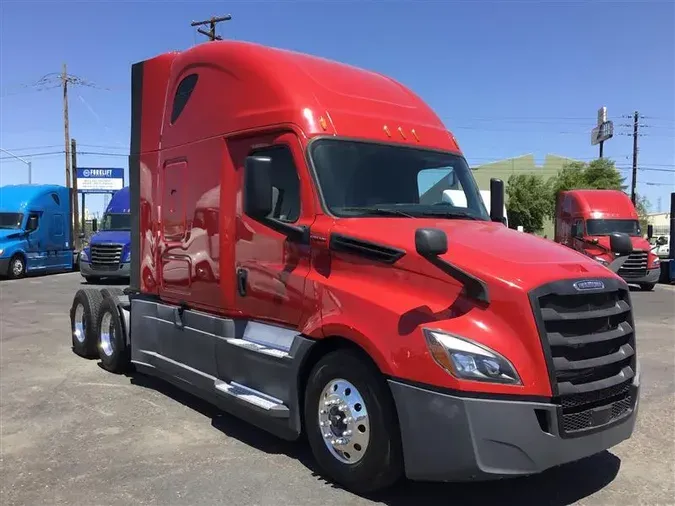 2020 FREIGHTLINER CASCADIA