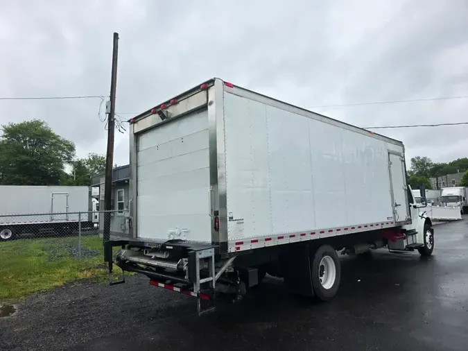 2017 FREIGHTLINER/MERCEDES M2 106