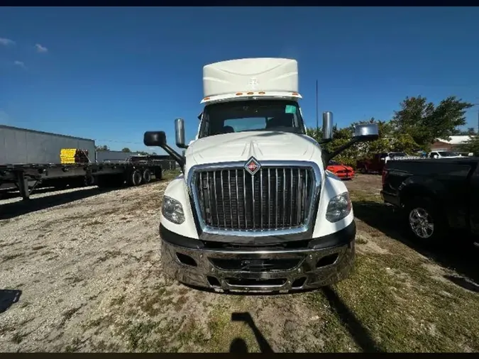 2020 NAVISTAR INTERNATIONAL LT625 DAYCAB T/A