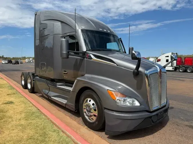 2023 KENWORTH T68054b187e6a571060bb7ec967dd02b9078