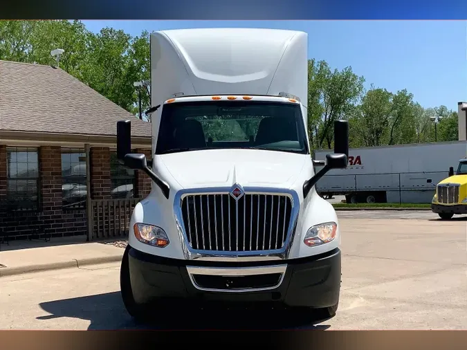 2022 INT LT625 6x4