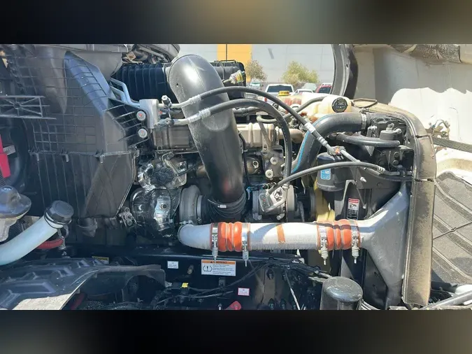 2023 Freightliner Cascadia 126
