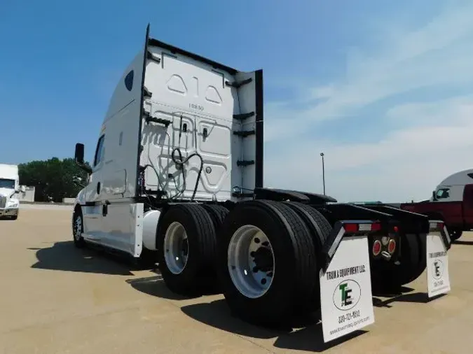 2020 Freightliner New Cascadia 126