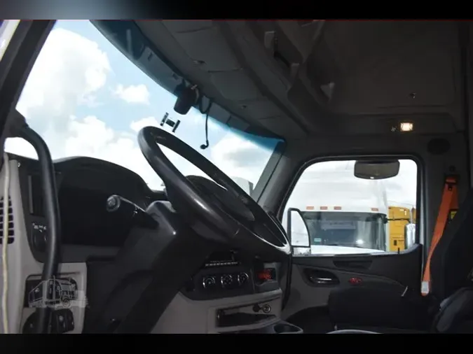 2022 PETERBILT 579
