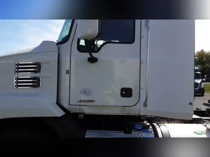 2020 Mack Anthem54ba7a59a792c740be87fb4437ae2da5