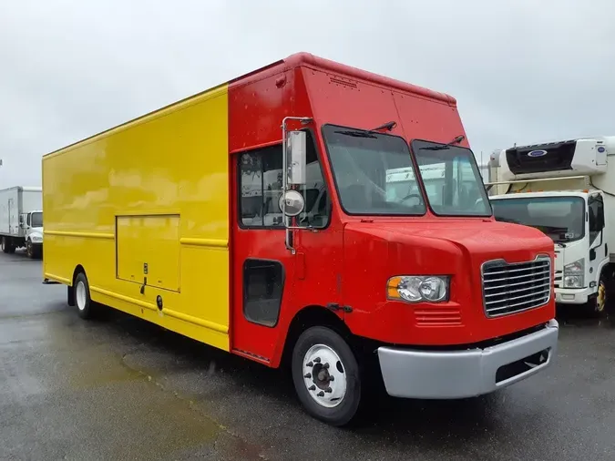 2017 FRTLR CUSTOM CHASSIS CORP MT55