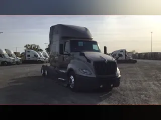2022 International LT
