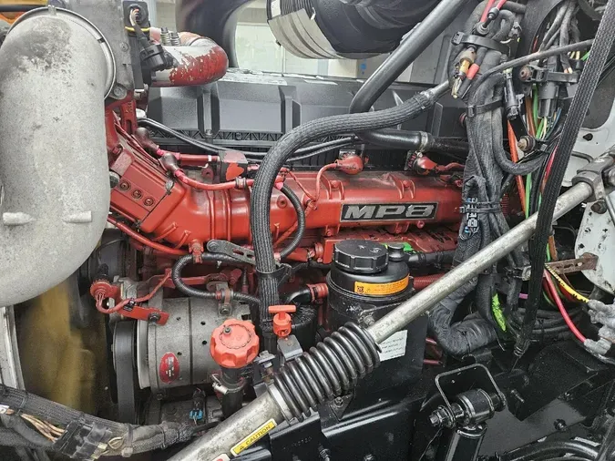2018 MACK CXU613