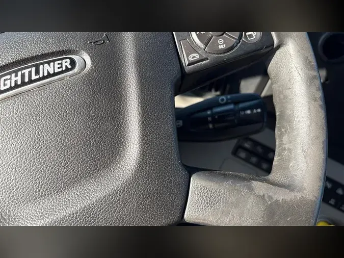 2019 FREIGHTLINER CASCADEVO1