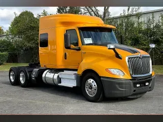 2022 INT LT625 6x4