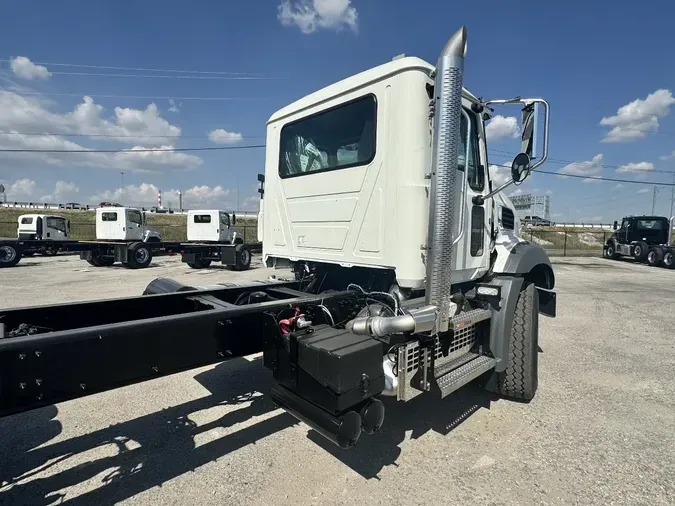 2026 MACK GR64B