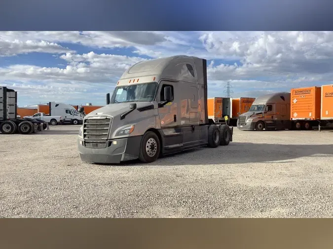 2020 Freightliner Cascadia