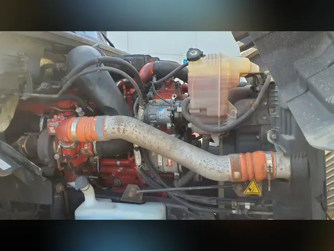 2019 NAVISTAR INTERNATIONAL LT625 DAYCAB T/A