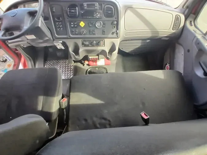 2020 FREIGHTLINER/MERCEDES M2 106