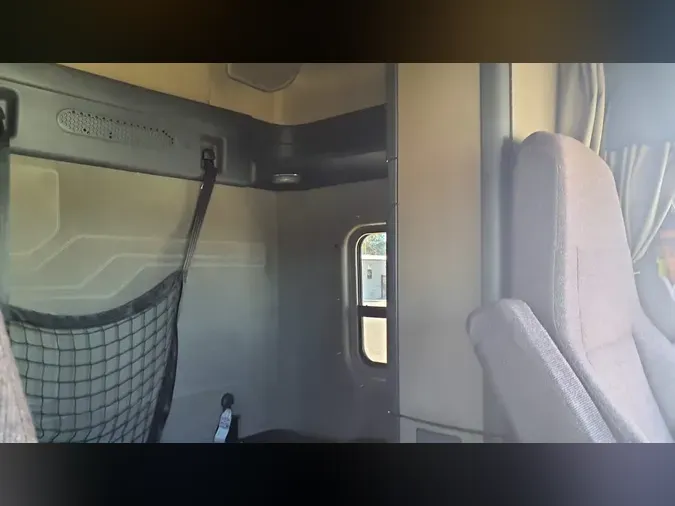 2020 FREIGHTLINER/MERCEDES CASCADIA 12554cf47b50d22b7b83f97409265477de0