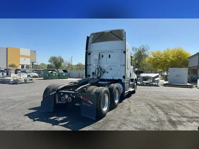 2020 Freightliner Cascadia