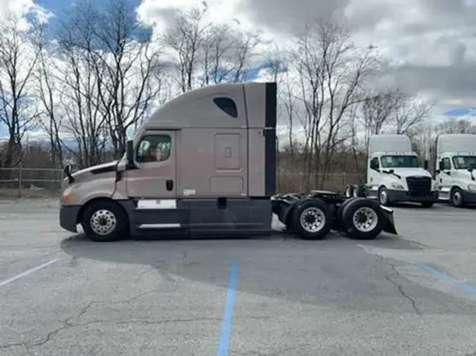 2021 Freightliner Cascadia