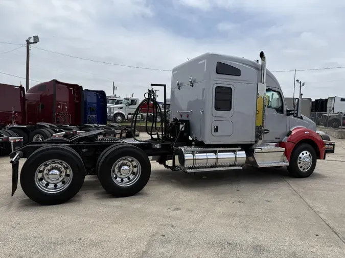 2019 Kenworth T880