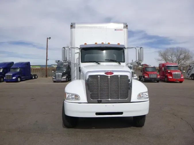 2020 Peterbilt 337