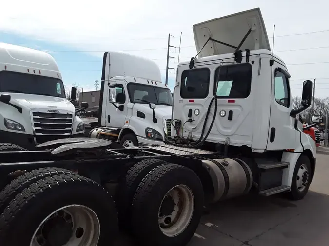 2018 FREIGHTLINER/MERCEDES NEW CASCADIA PX12664