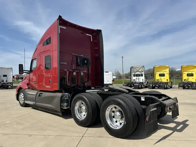 2021 Kenworth T680