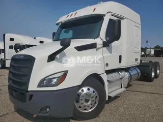 2022 FREIGHTLINER Cascadia 126