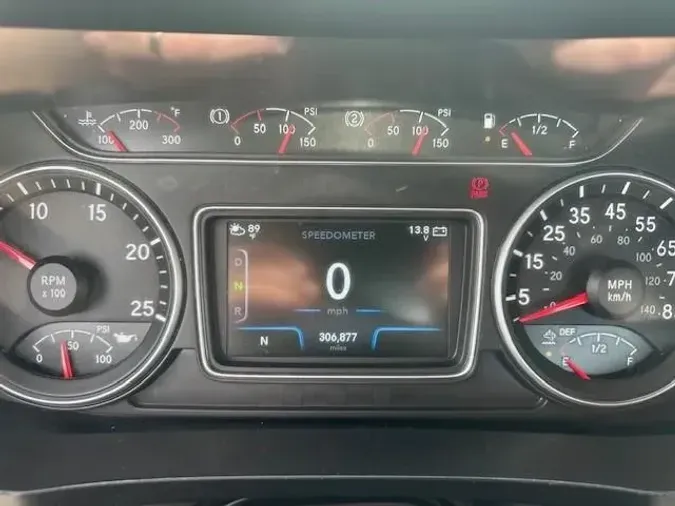 2020 International LT625