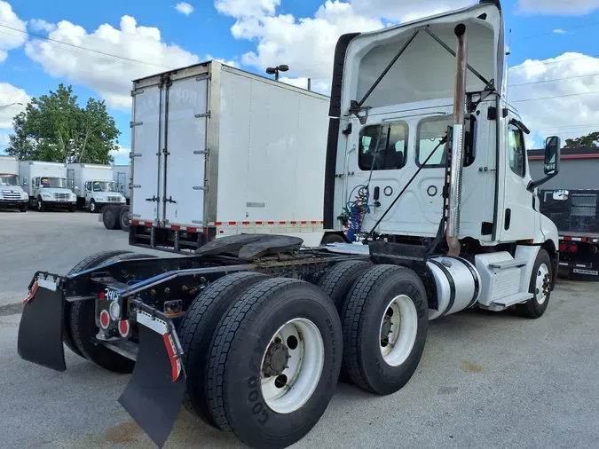 2020 FREIGHTLINER/MERCEDES NEW CASCADIA PX12664