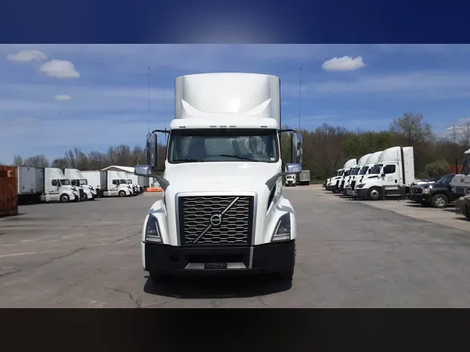 2019 Volvo VNL300