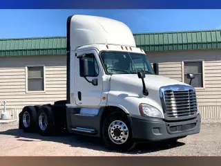 2017 Freightliner Corp. CASCADIA