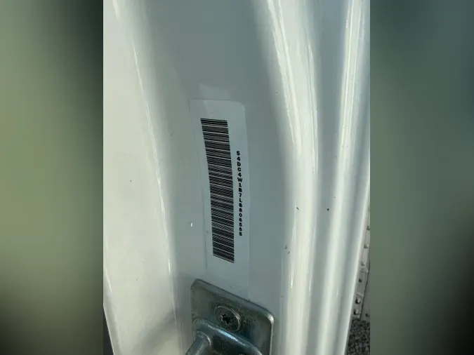 2020 Isuzu NPR-HD54ef23f734593f3f517286630245346f