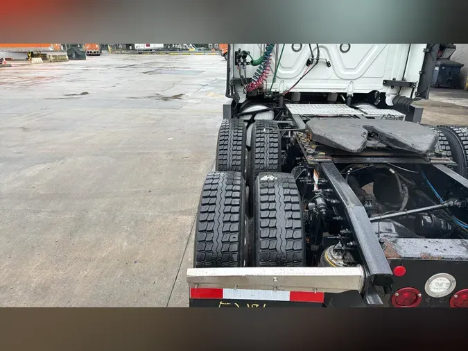 2022 Freightliner Cascadia