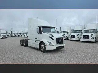 2019 Volvo VNL 740